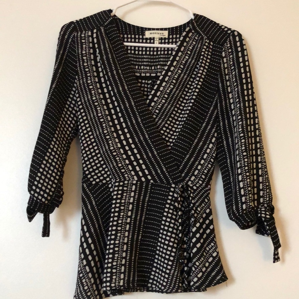 Black & white blouse